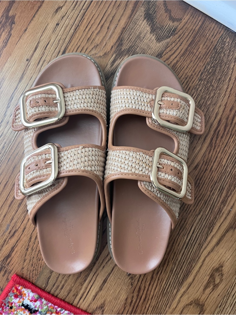 Universal Thread Double buckle Raffia Collin Sandal! Size 8.5